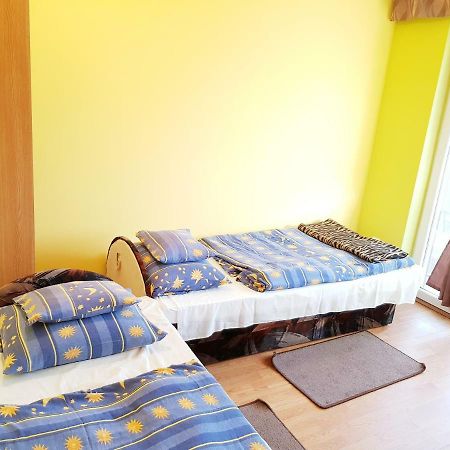 Deak Vendeghaz Apartman Hotel Hajdúszoboszló Buitenkant foto