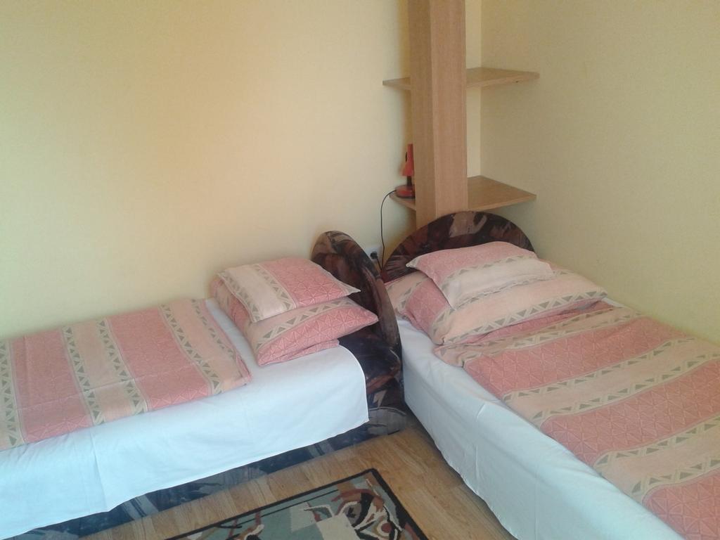 Deak Vendeghaz Apartman Hotel Hajdúszoboszló Buitenkant foto