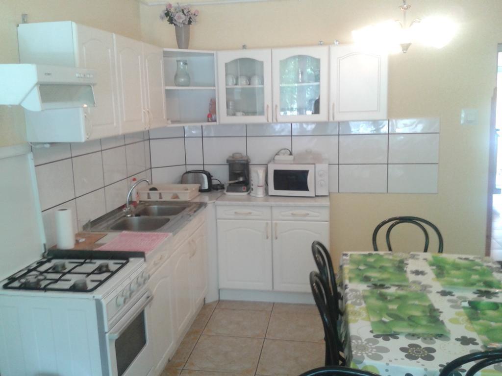 Deak Vendeghaz Apartman Hotel Hajdúszoboszló Buitenkant foto
