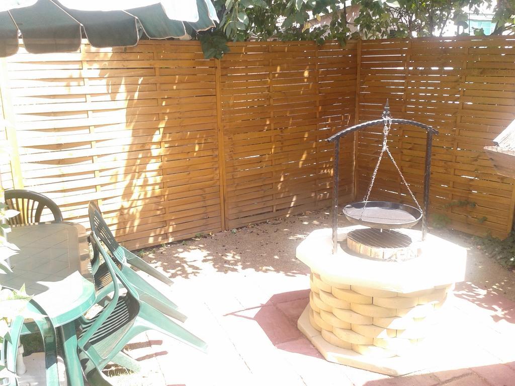 Deak Vendeghaz Apartman Hotel Hajdúszoboszló Buitenkant foto
