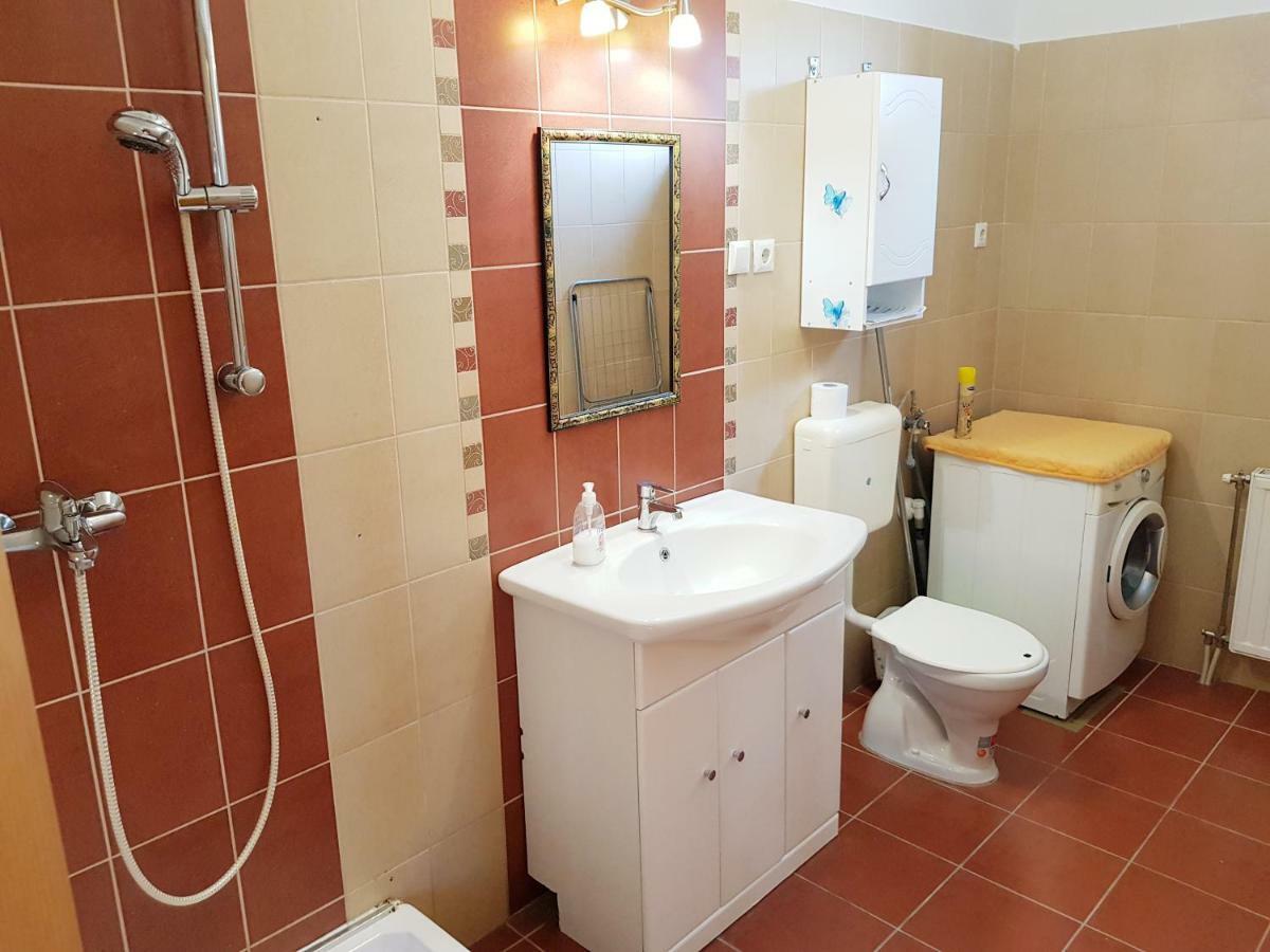 Deak Vendeghaz Apartman Hotel Hajdúszoboszló Buitenkant foto